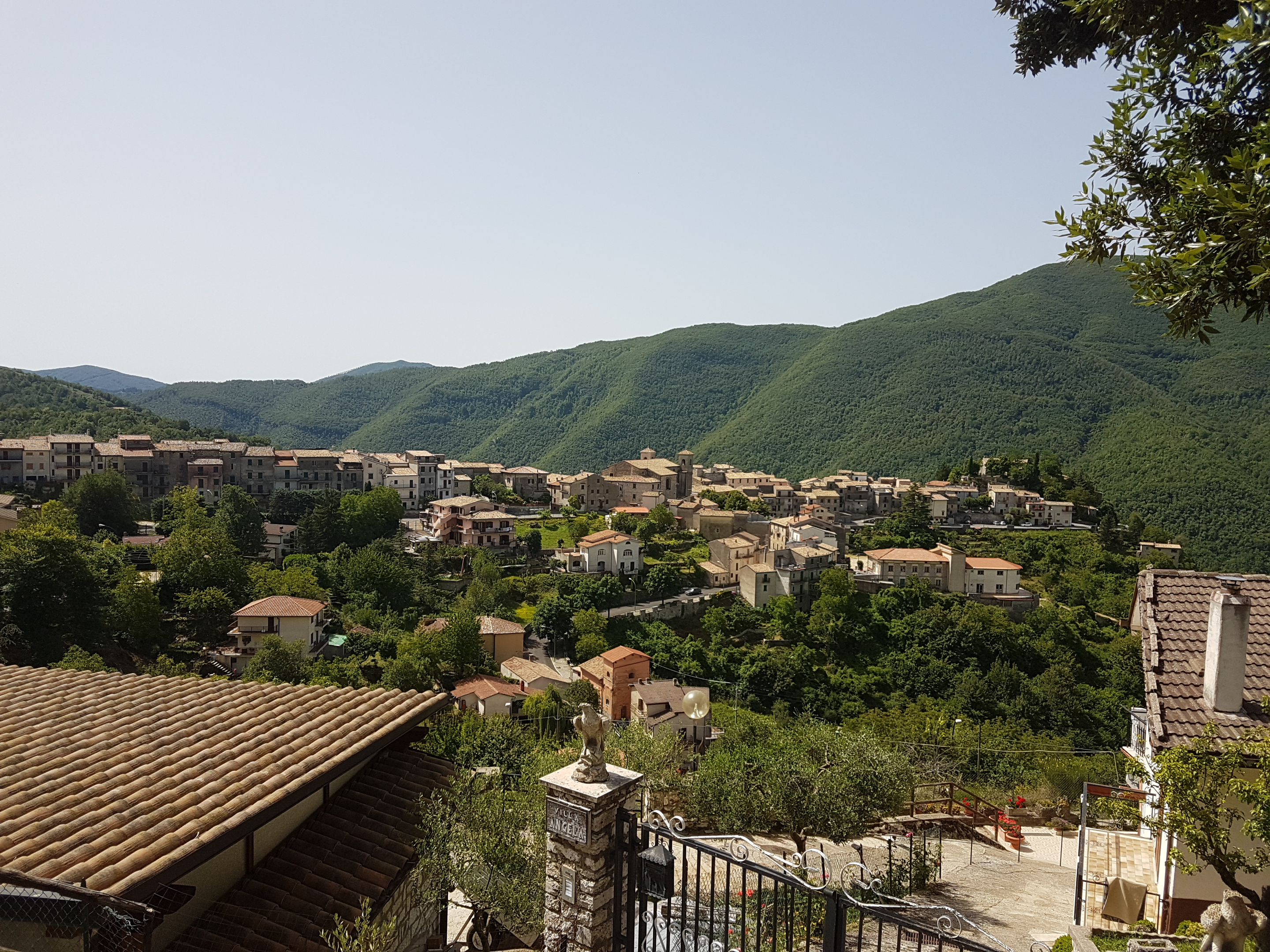 Il viaggio verso Jenne, fascino incontaminato della perla in Valle Aniene