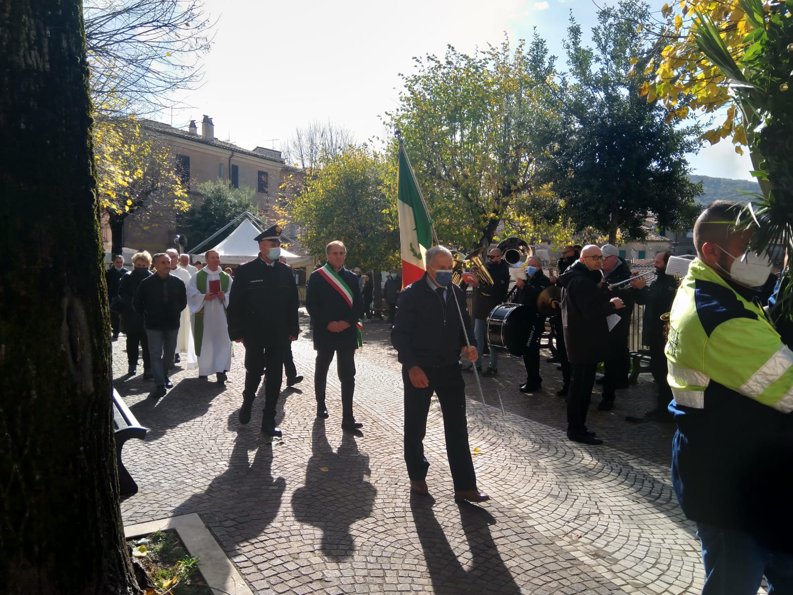 Celebrata in grande stile a Jenne la festa dell’unità nazionale e le forze armate