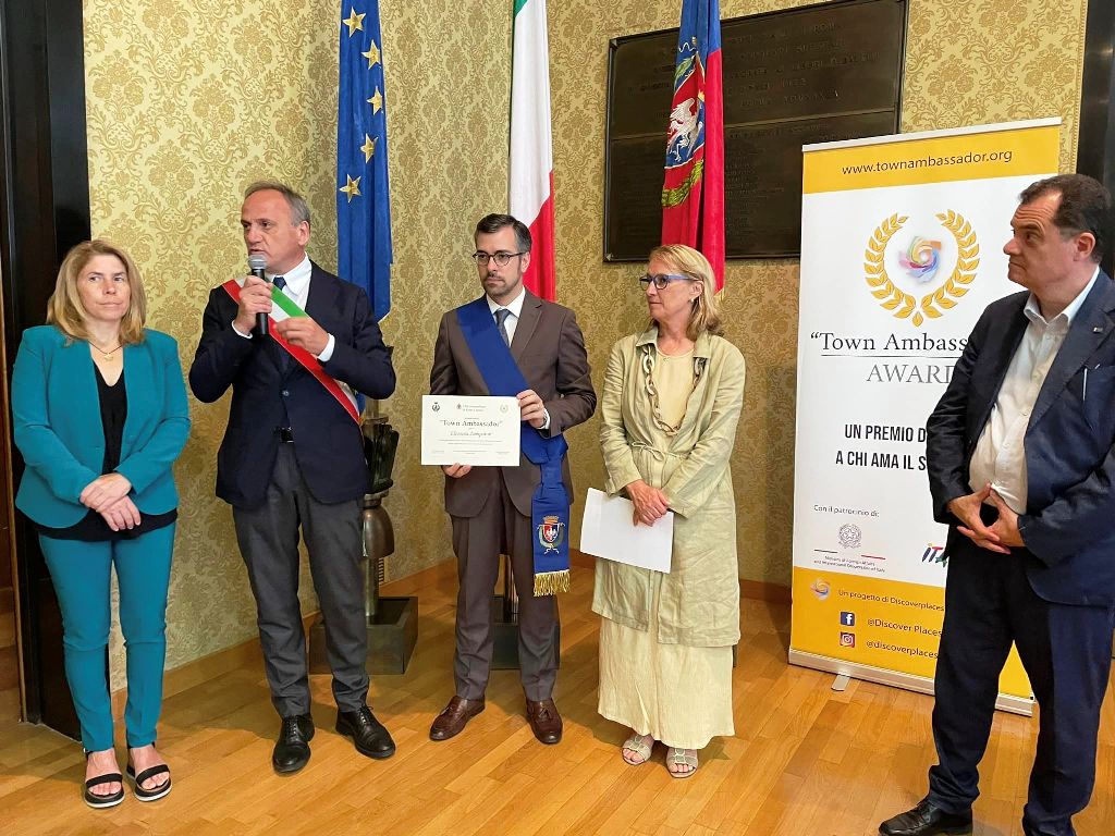 Jenne a Palazzo Valentini per il conferimento del premio Town Ambassador